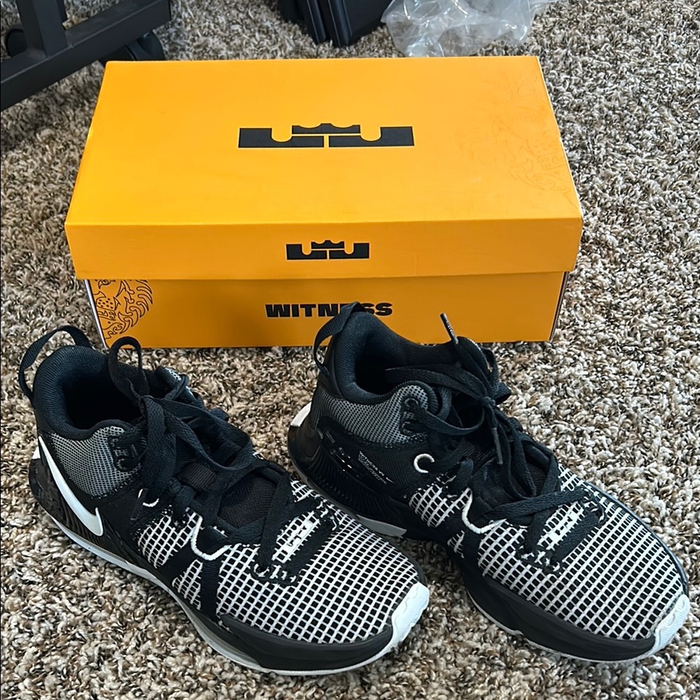 Nike Black and White LeBron Witness VII Shoes